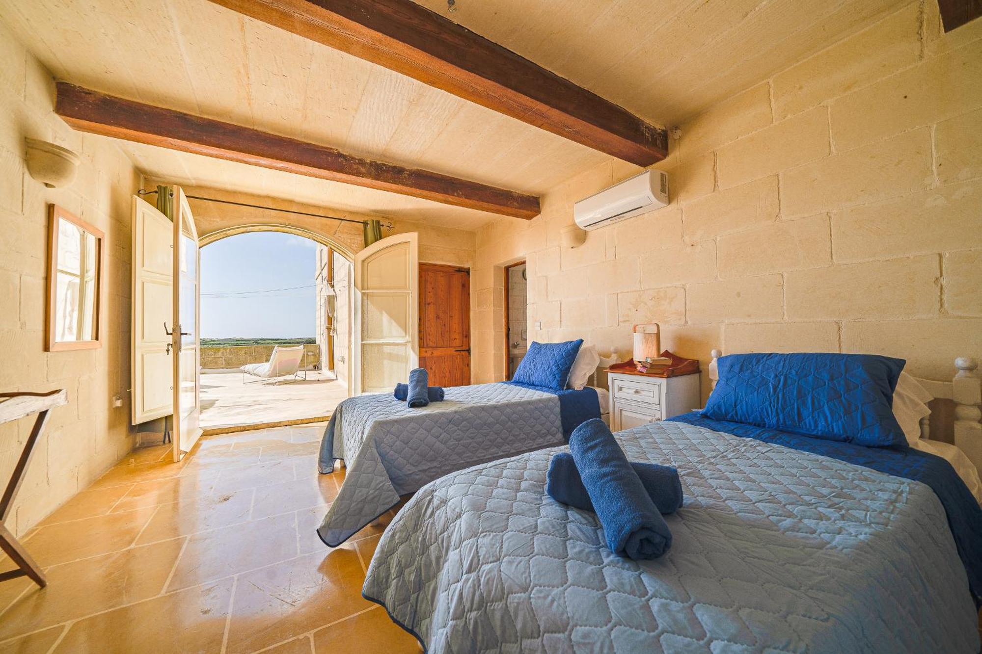 Lonza Gharb Farmhouse Екстериор снимка