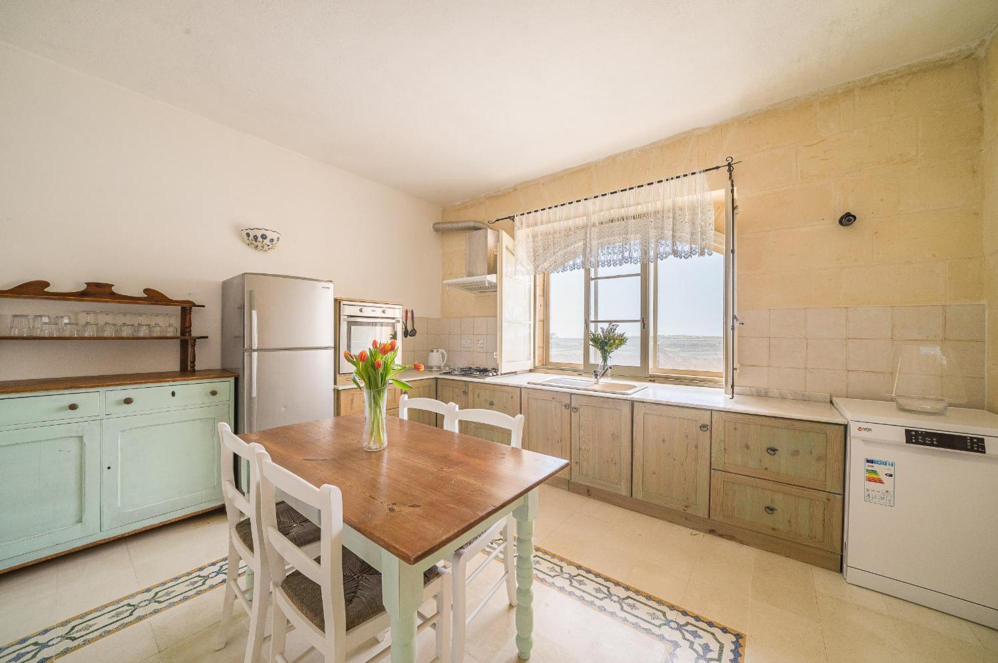 Lonza Gharb Farmhouse Екстериор снимка