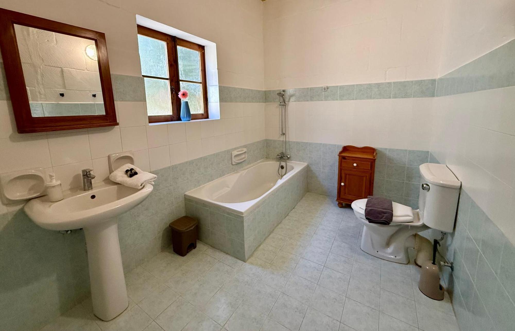 Lonza Gharb Farmhouse Екстериор снимка