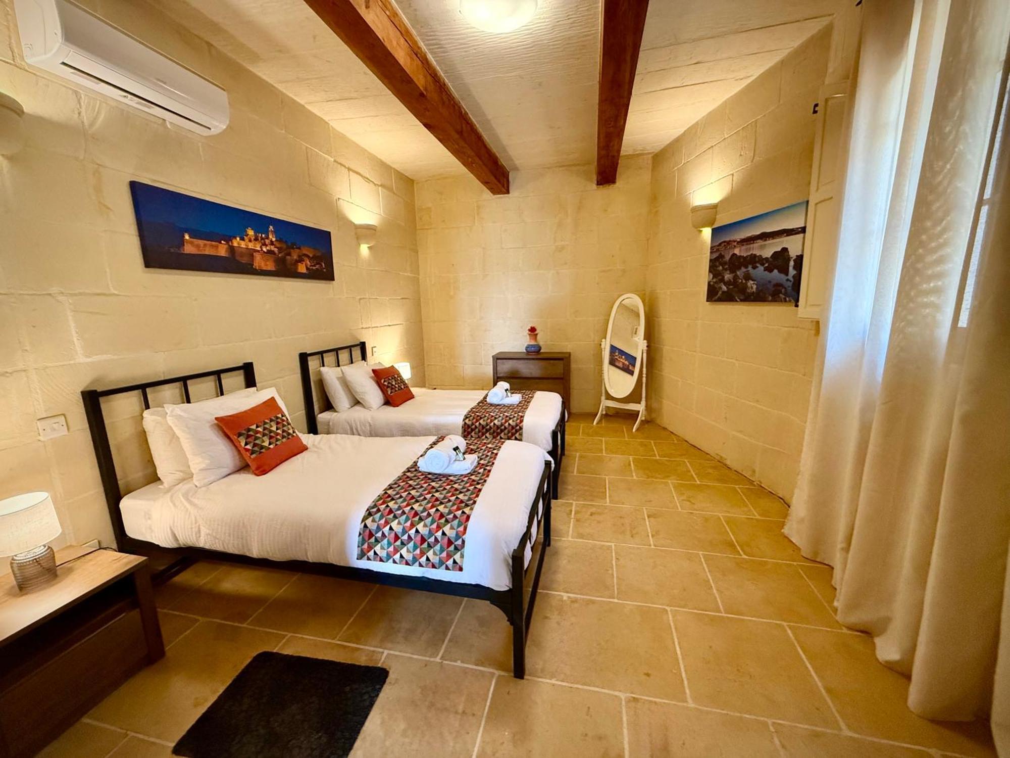 Lonza Gharb Farmhouse Екстериор снимка