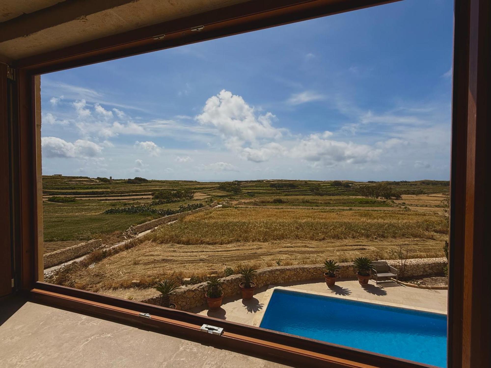 Lonza Gharb Farmhouse Екстериор снимка