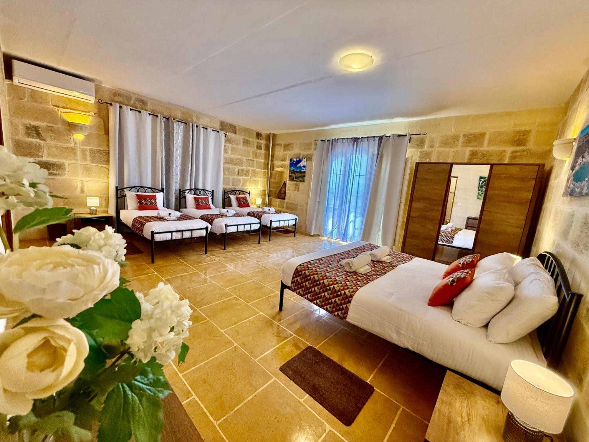 Lonza Gharb Farmhouse Екстериор снимка